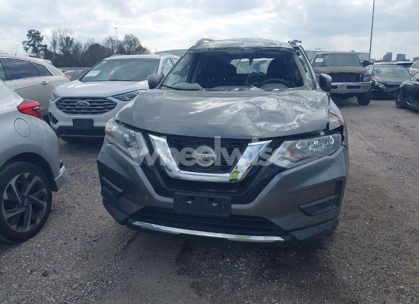 Photo 13 of 2019 Nissan Rogue SV (VIN JN8AT2MT4KW265309)