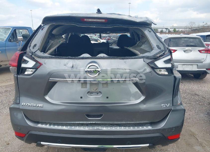 Photo 17 of 2019 Nissan Rogue SV (VIN JN8AT2MT4KW265309)