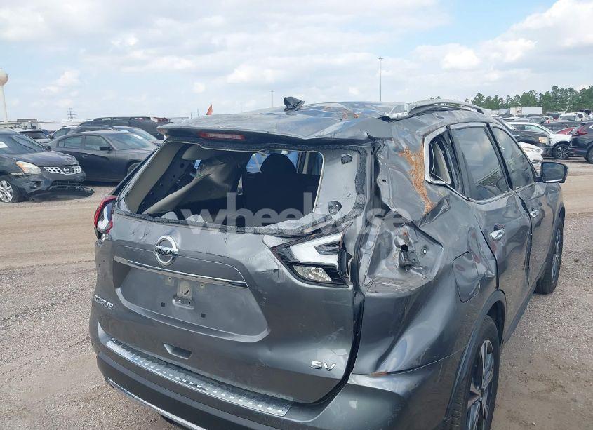 Photo 18 of 2019 Nissan Rogue SV (VIN JN8AT2MT4KW265309)