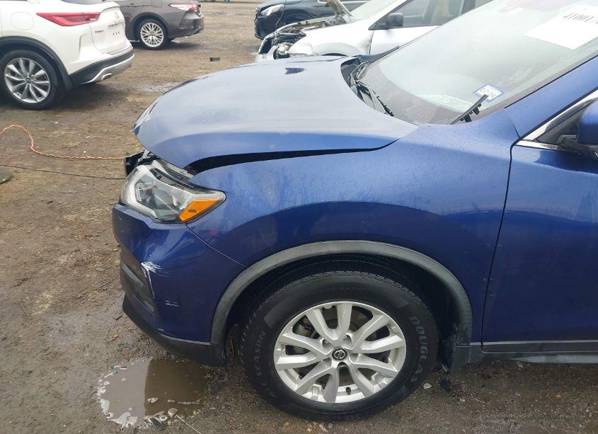 Photo 18 of 2020 Nissan Rogue S FWD (VIN JN8AT2MT4LW001072)