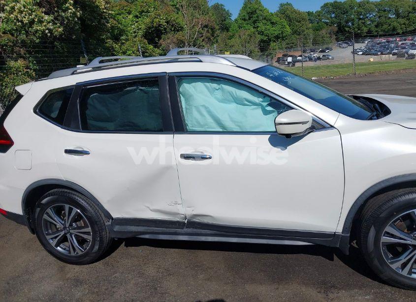 Photo 13 of 2020 Nissan Rogue SV FWD (VIN JN8AT2MT4LW007258)