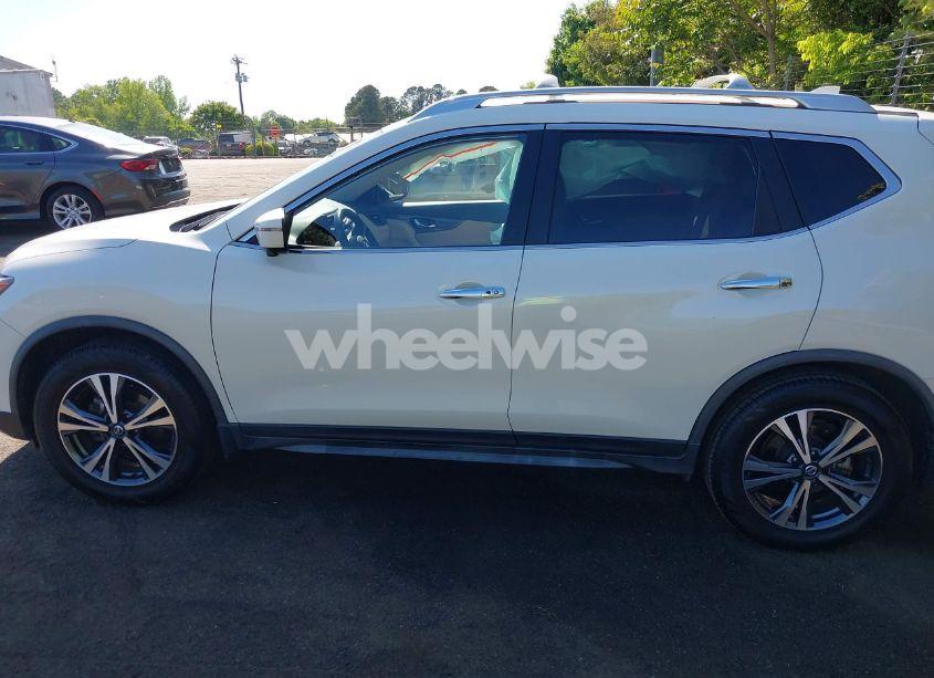 Photo 14 of 2020 Nissan Rogue SV FWD (VIN JN8AT2MT4LW007258)