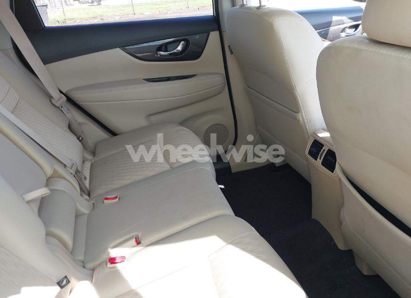 Photo 8 of 2020 Nissan Rogue SV FWD (VIN JN8AT2MT4LW007258)