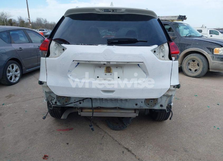 Photo 17 of 2020 Nissan Rogue SV FWD (VIN JN8AT2MT4LW011679)
