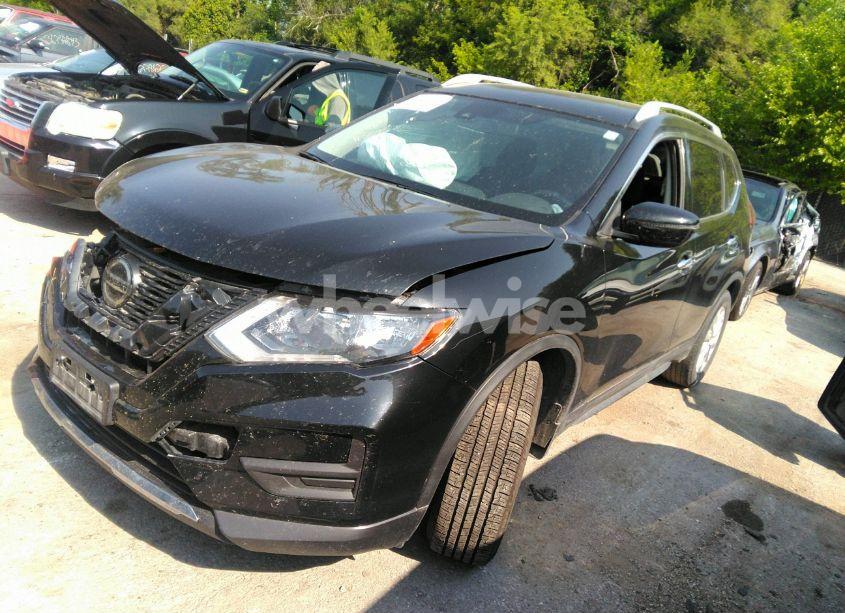 Photo 2 of 2020 Nissan Rogue SV FWD (VIN JN8AT2MT4LW033388)
