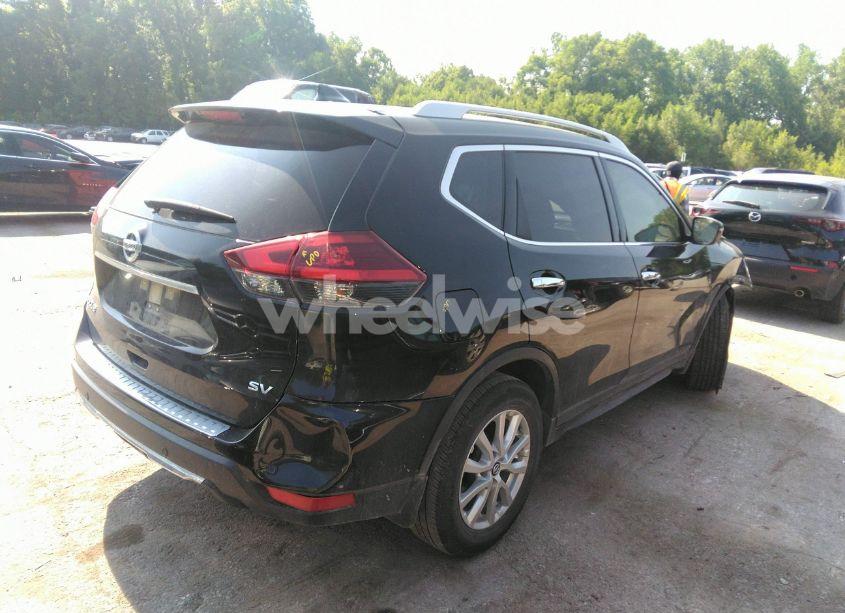 Photo 4 of 2020 Nissan Rogue SV FWD (VIN JN8AT2MT4LW033388)