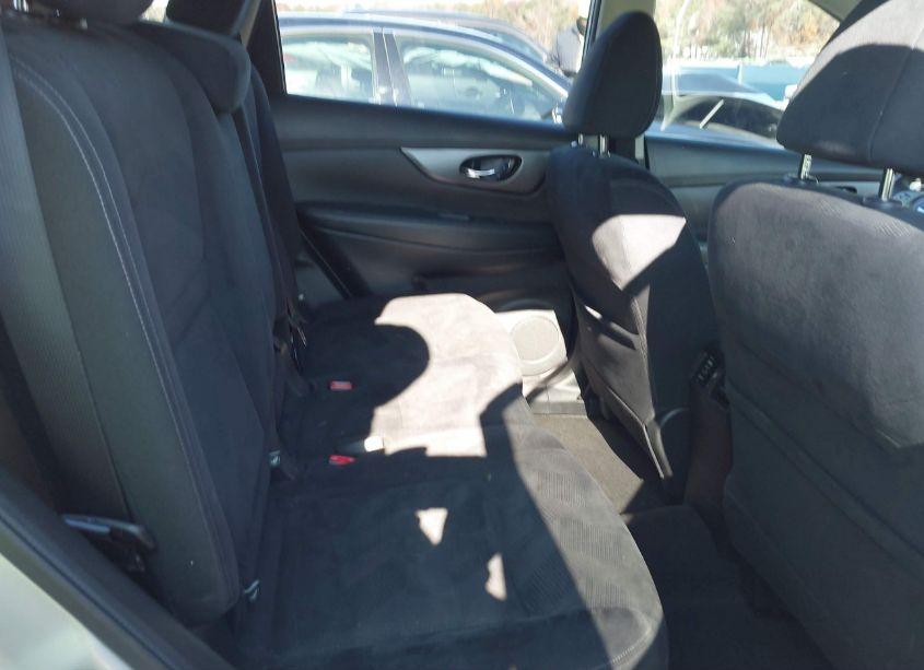 Photo 8 of 2016 Nissan Rogue SV (VIN JN8AT2MT5GW023765)