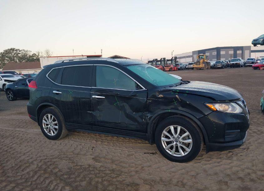 Photo 13 of 2017 Nissan Rogue SV (VIN JN8AT2MT5HW136343)