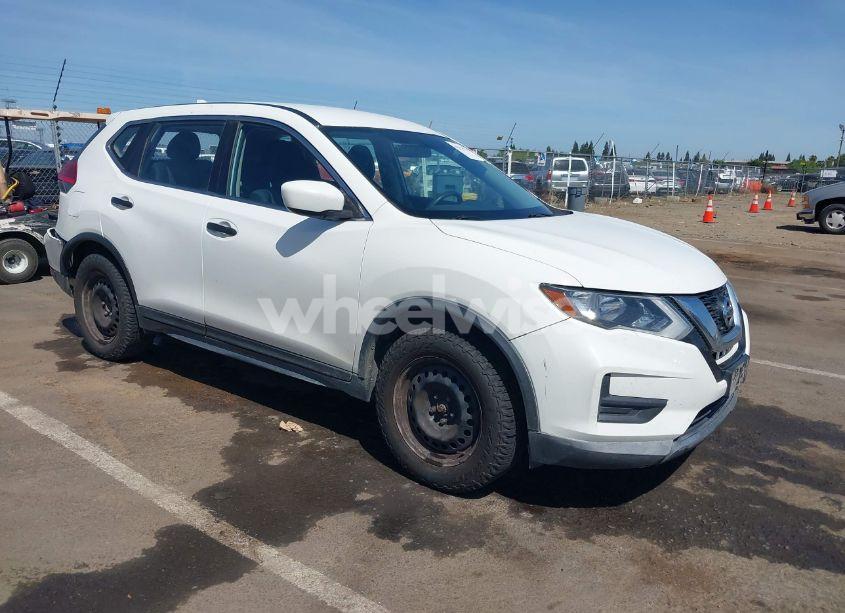2017 Nissan Rogue S (VIN JN8AT2MT5HW148850) main photo