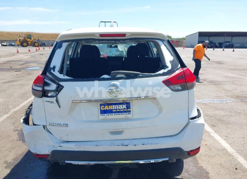 Photo 16 of 2017 Nissan Rogue S (VIN JN8AT2MT5HW148850)