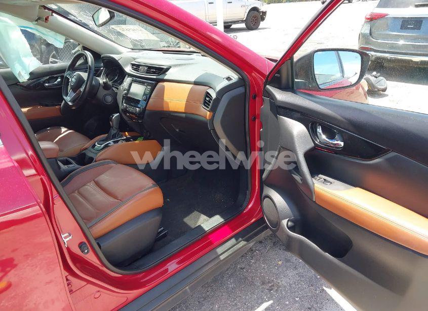 Photo 5 of 2017 Nissan Rogue SL (VIN JN8AT2MT5HW400614)