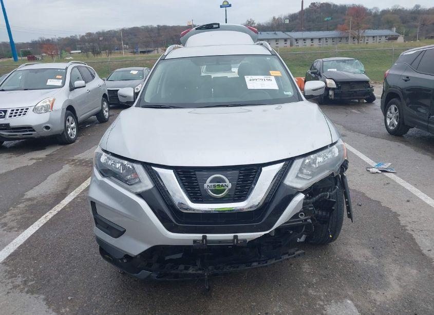 Photo 13 of 2017 Nissan Rogue SV (VIN JN8AT2MT5HW403349)
