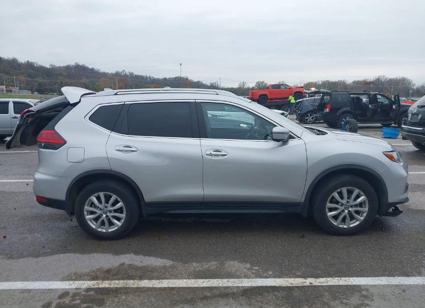 Photo 14 of 2017 Nissan Rogue SV (VIN JN8AT2MT5HW403349)