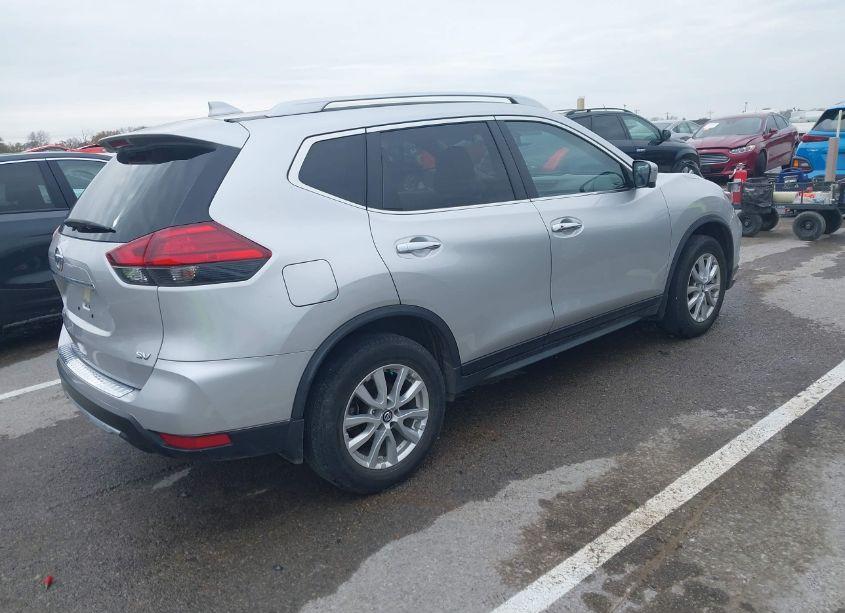Photo 4 of 2017 Nissan Rogue SV (VIN JN8AT2MT5HW403349)