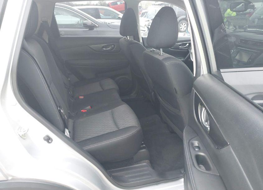 Photo 8 of 2017 Nissan Rogue SV (VIN JN8AT2MT5HW403349)