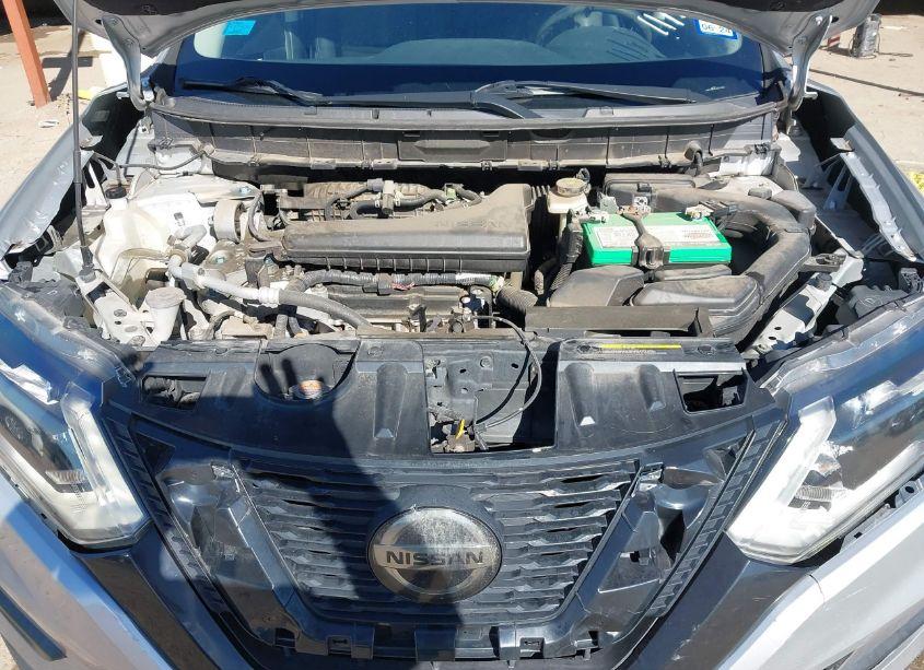 Photo 10 of 2018 Nissan Rogue S (VIN JN8AT2MT5JW463718)