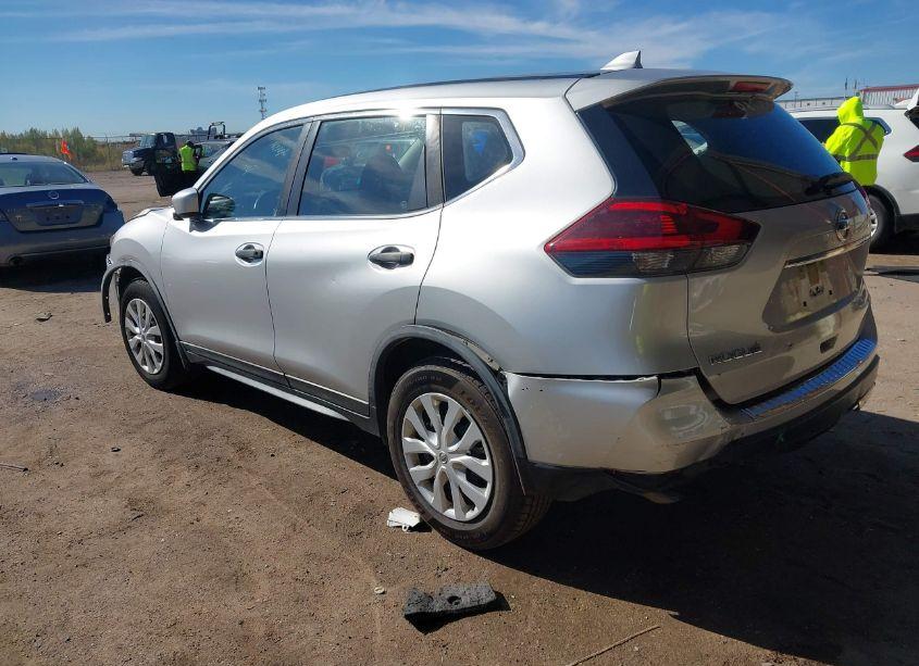 Photo 3 of 2018 Nissan Rogue S (VIN JN8AT2MT5JW463718)
