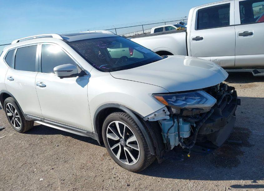 2018 Nissan Rogue SL (VIN JN8AT2MT5JW470538) main photo