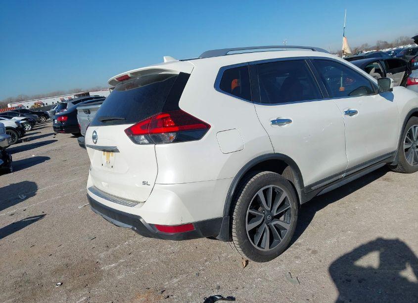 Photo 4 of 2018 Nissan Rogue SL (VIN JN8AT2MT5JW470538)