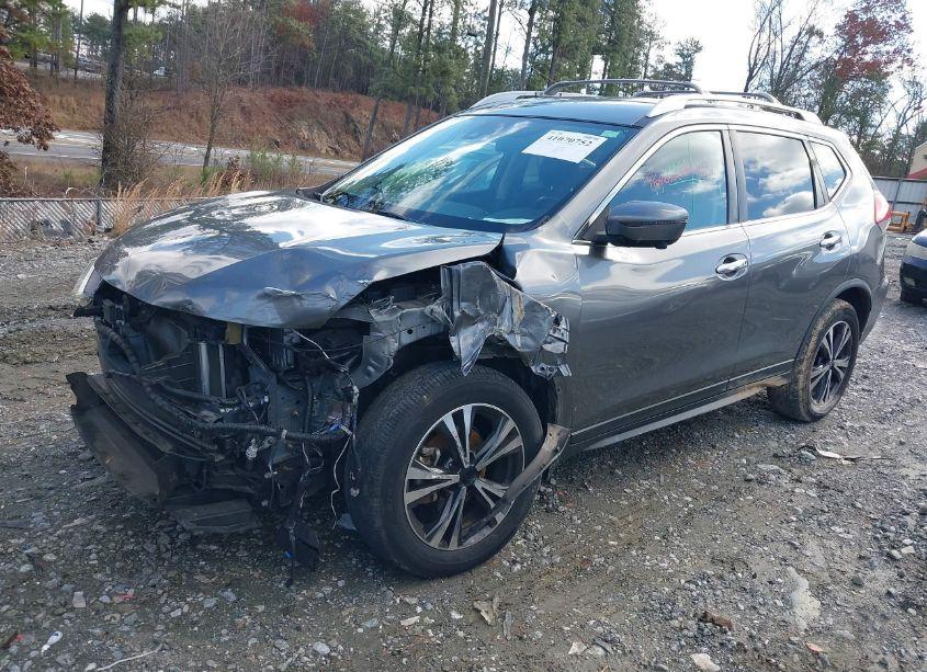 Photo 6 of 2020 Nissan Rogue SV FWD (VIN JN8AT2MT5LW005762)