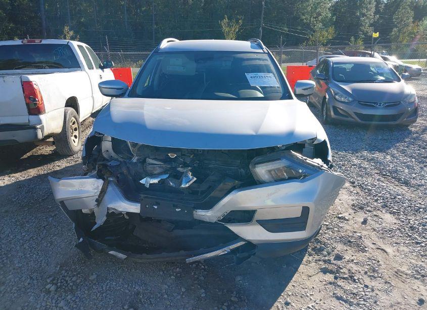 Photo 12 of 2020 Nissan Rogue SV FWD (VIN JN8AT2MT5LW009052)