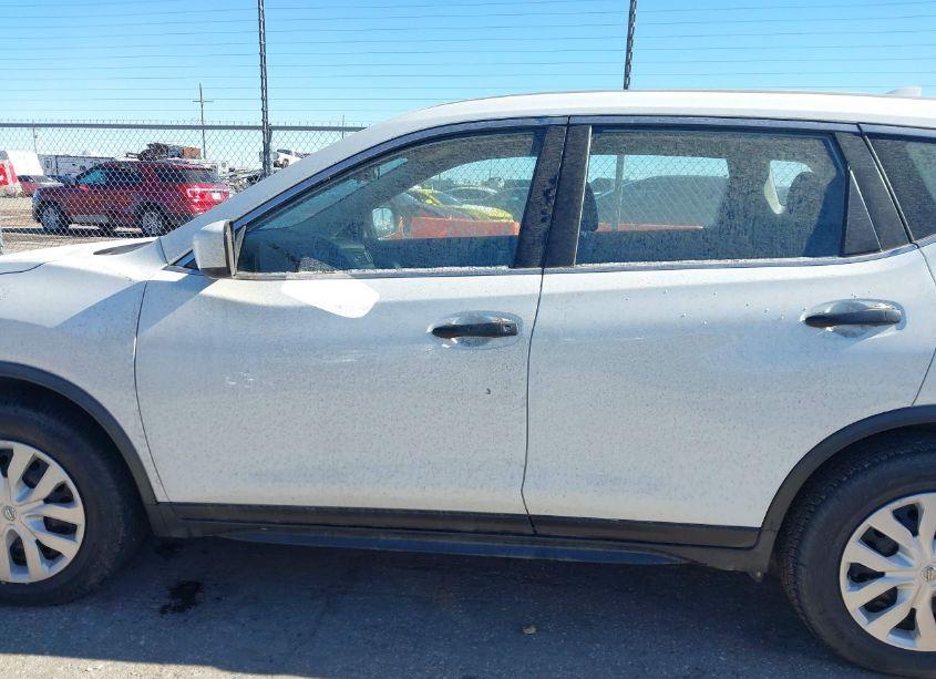 Photo 14 of 2020 Nissan Rogue S FWD (VIN JN8AT2MT5LW013831)