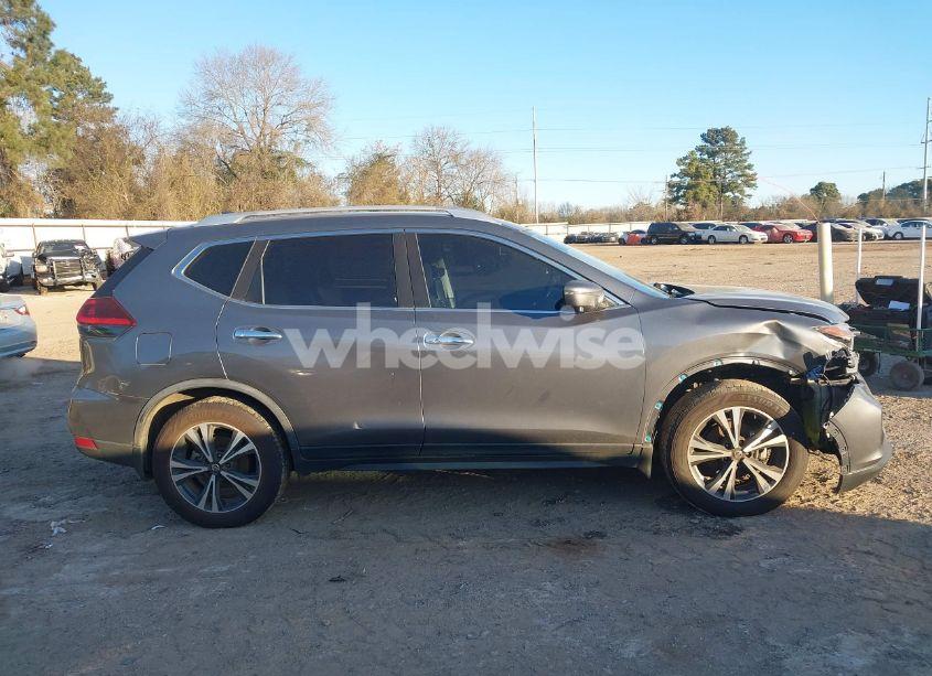 Photo 13 of 2020 Nissan Rogue SV FWD (VIN JN8AT2MT5LW017264)