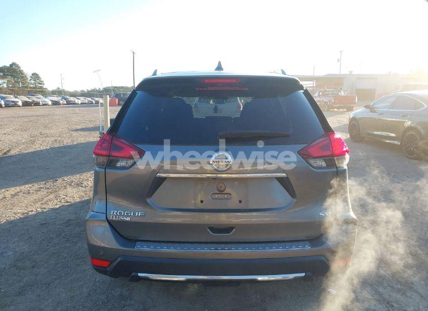 Photo 16 of 2020 Nissan Rogue SV FWD (VIN JN8AT2MT5LW017264)