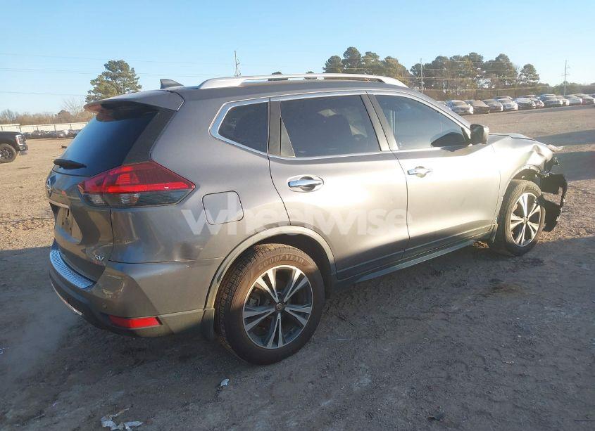 Photo 4 of 2020 Nissan Rogue SV FWD (VIN JN8AT2MT5LW017264)