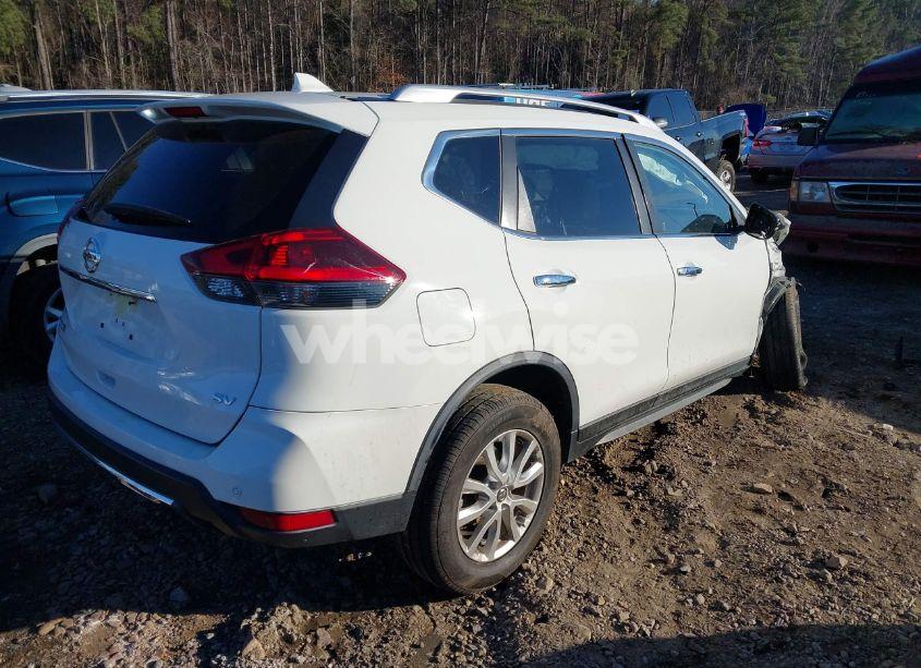 Photo 4 of 2020 Nissan Rogue SV FWD (VIN JN8AT2MT5LW041564)