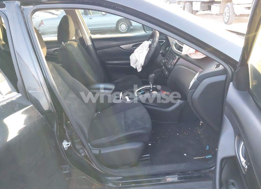 Photo 5 of 2016 Nissan Rogue S (VIN JN8AT2MT6GW011253)