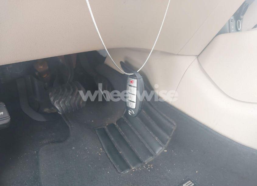 Photo 10 of 2016 Nissan Rogue SV (VIN JN8AT2MT6GW024245)