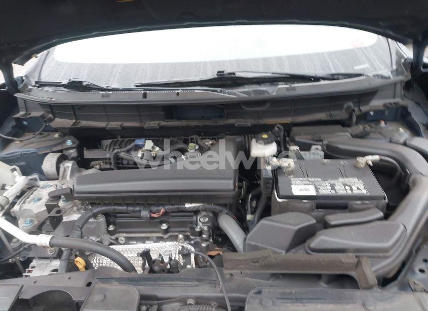 Photo 9 of 2016 Nissan Rogue SV (VIN JN8AT2MT6GW024245)