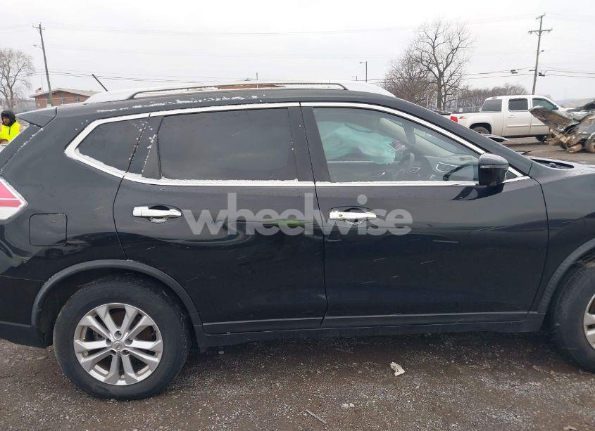 Photo 13 of 2016 Nissan Rogue SV (VIN JN8AT2MT6GW026349)
