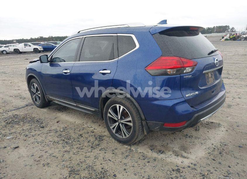 Photo 3 of 2017 Nissan Rogue SL (VIN JN8AT2MT6HW133225)