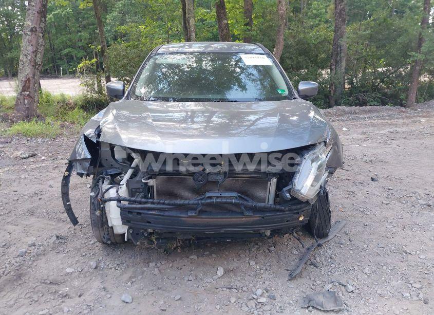 Photo 13 of 2017 Nissan Rogue S (VIN JN8AT2MT6HW137274)