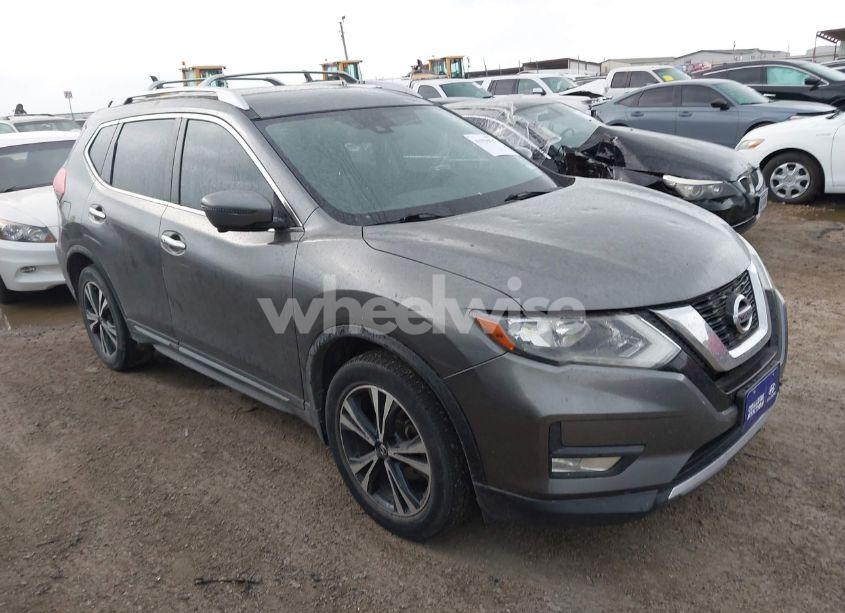 2017 Nissan Rogue SL (VIN JN8AT2MT6HW141146) main photo