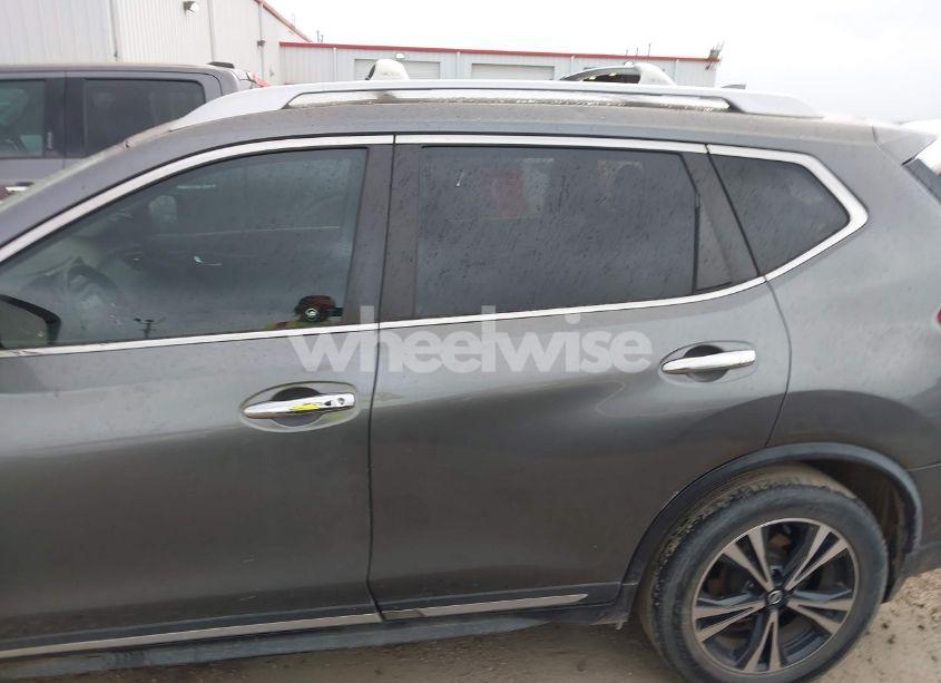 Photo 14 of 2017 Nissan Rogue SL (VIN JN8AT2MT6HW141146)