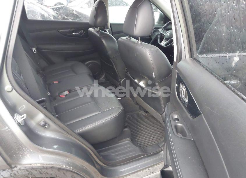 Photo 8 of 2017 Nissan Rogue SL (VIN JN8AT2MT6HW141146)