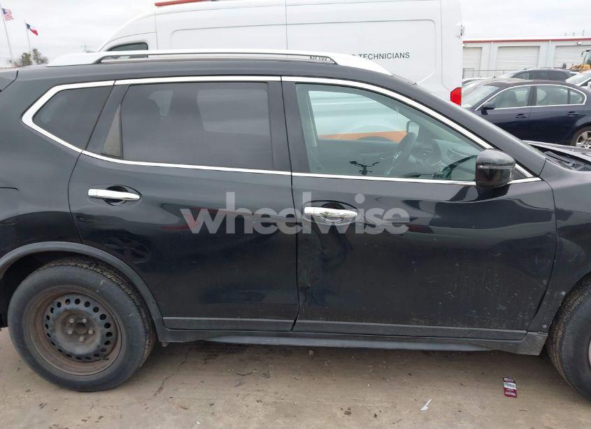 Photo 14 of 2017 Nissan Rogue S (VIN JN8AT2MT6HW150719)