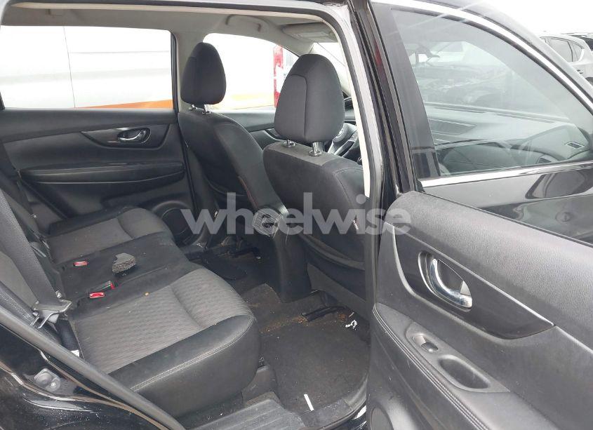 Photo 8 of 2017 Nissan Rogue S (VIN JN8AT2MT6HW150719)