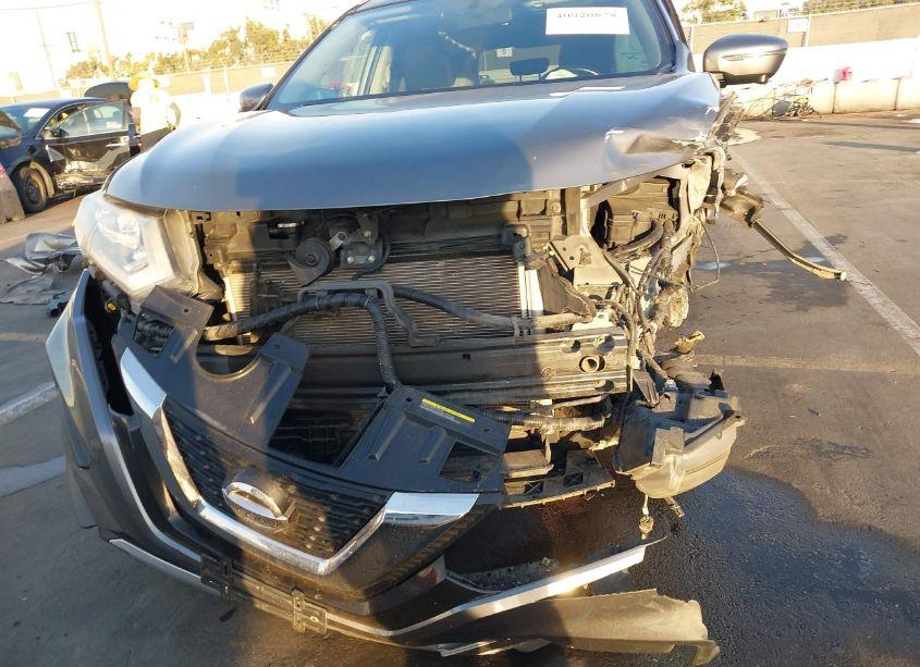 Photo 12 of 2017 Nissan Rogue SV (VIN JN8AT2MT6HW380695)