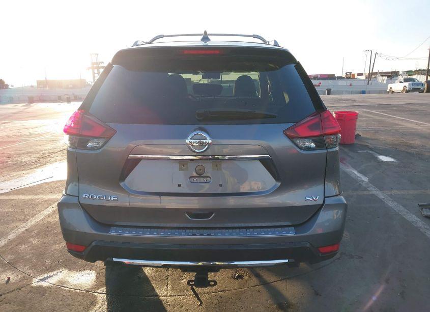 Photo 16 of 2017 Nissan Rogue SV (VIN JN8AT2MT6HW380695)