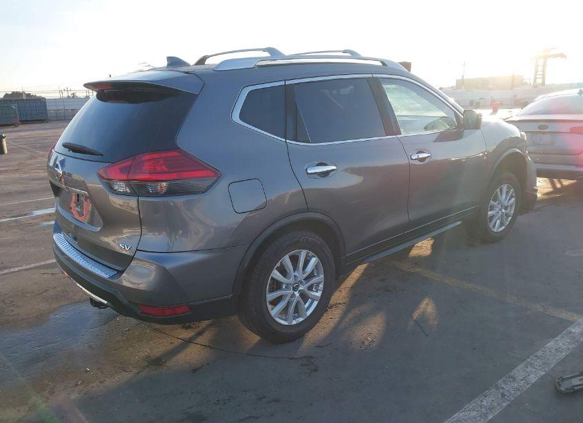 Photo 4 of 2017 Nissan Rogue SV (VIN JN8AT2MT6HW380695)