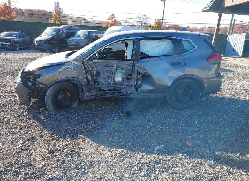 Photo 15 of 2017 Nissan Rogue S (VIN JN8AT2MT6HW386867)