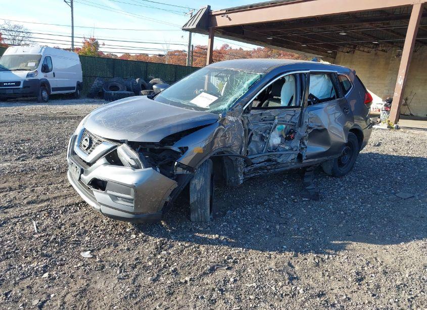 Photo 2 of 2017 Nissan Rogue S (VIN JN8AT2MT6HW386867)