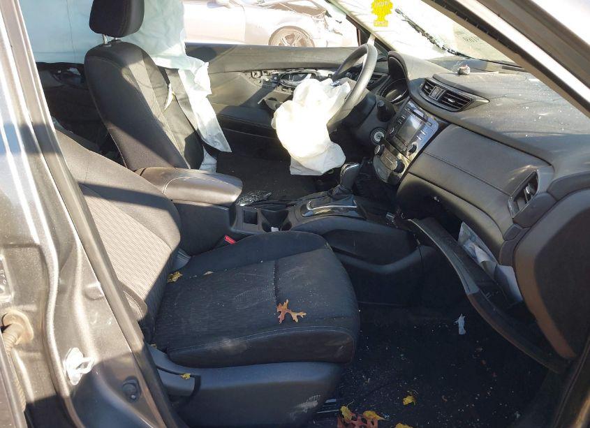 Photo 5 of 2017 Nissan Rogue S (VIN JN8AT2MT6HW386867)