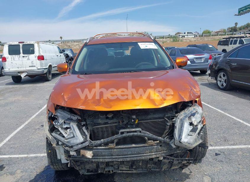 Photo 12 of 2017 Nissan Rogue SV (VIN JN8AT2MT6HW389252)