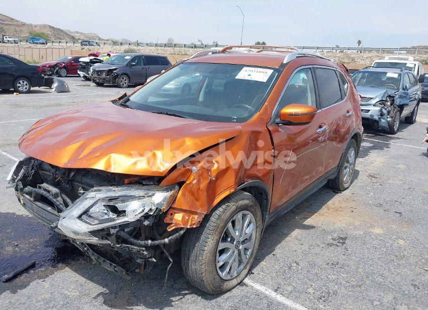 Photo 2 of 2017 Nissan Rogue SV (VIN JN8AT2MT6HW389252)