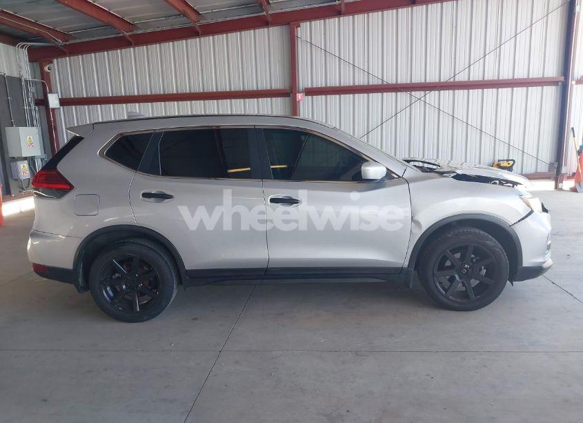 Photo 14 of 2017 Nissan Rogue S (VIN JN8AT2MT6HW390675)